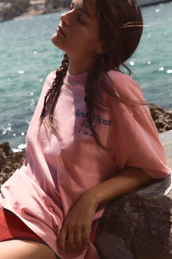 ZARA ФУТБОЛКА ИЗ ТКАНИ С ЭФФЕКТОМ ПОТЕРТОСТИ С НАДПИСЬЮ, РОЗОВЫЙ