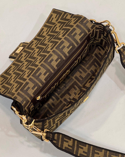 Fendi Baguette 27 cm