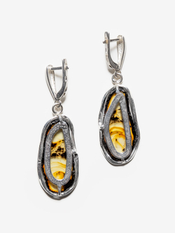 Уникальные серебряные серьги с цельным пейзажным янтарем, серебро 925 пробы