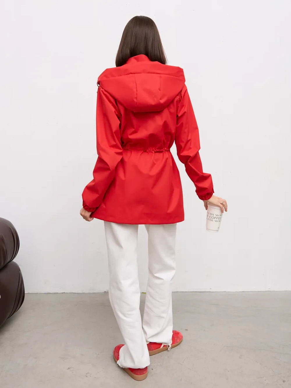 Ветровка с капюшоном удлиненная