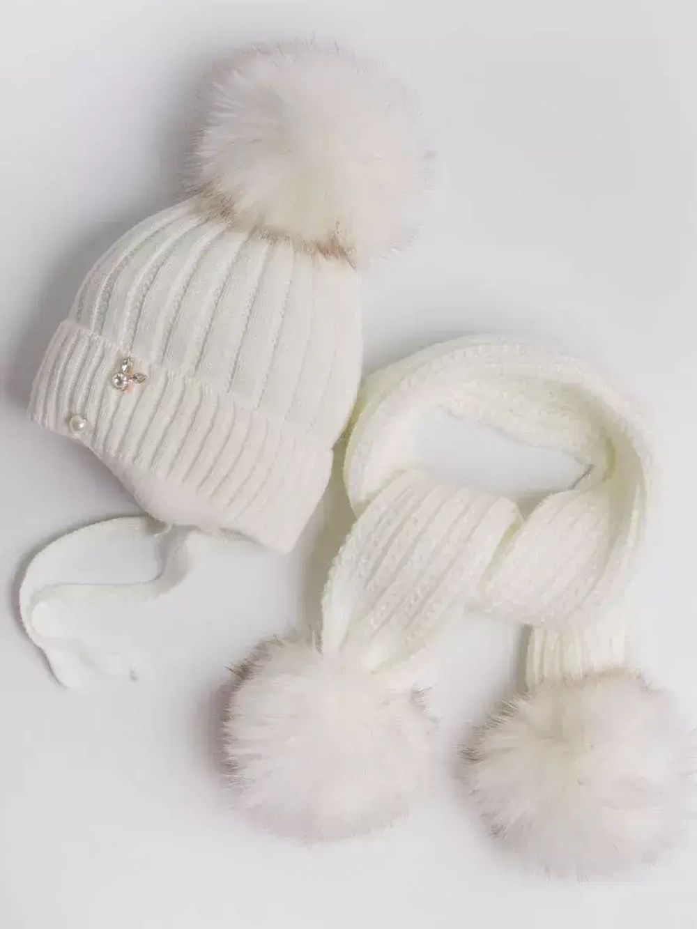 Шапка для девочки зимняя вязаная и шарф