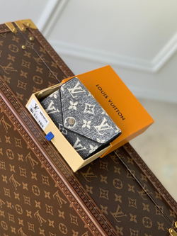 Louis Vuitton Victorine Wallet