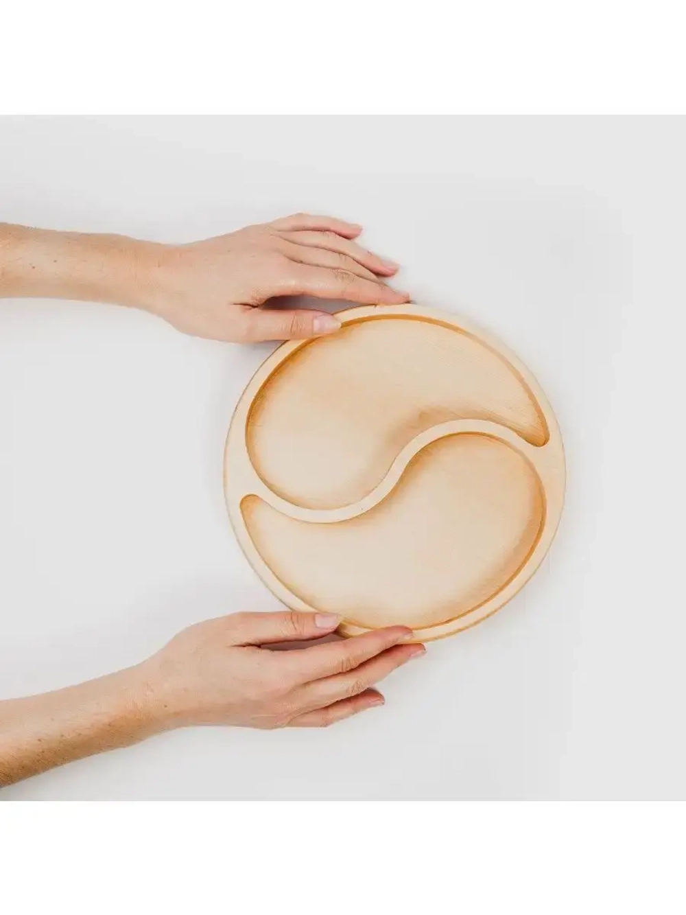 Деревянная менажница "Инь-Янь" из кедра