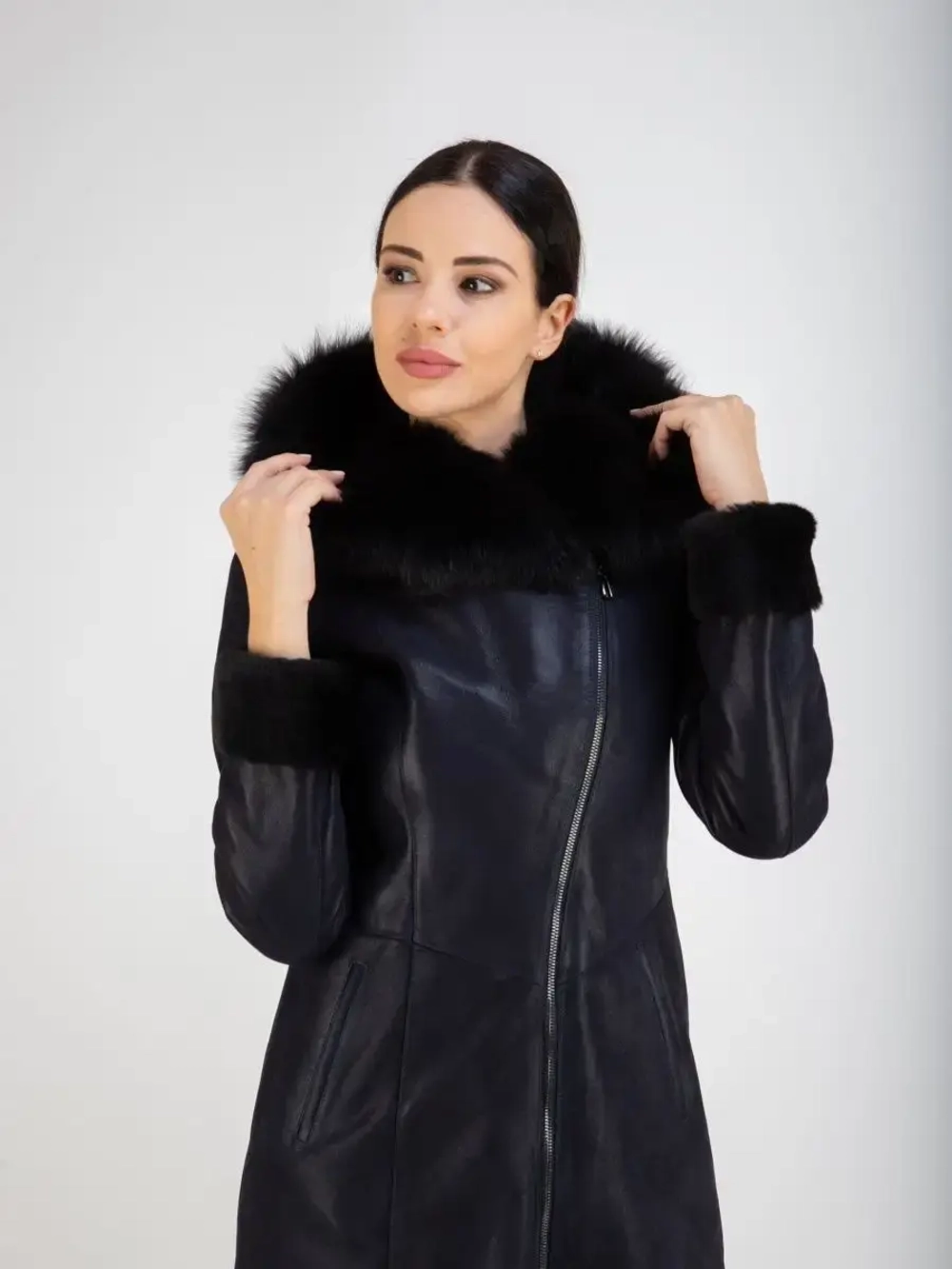 Дубленка женская натуральная длинная с капюшоном Турция