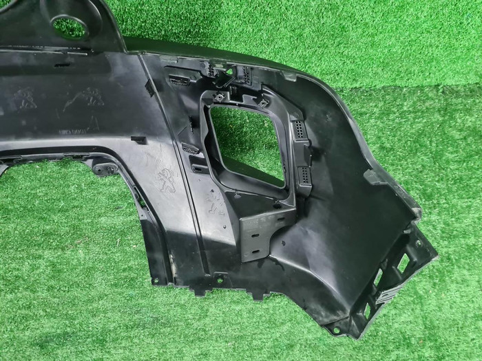 Бампер задний Peugeot 2008 2 (2019-н.в.)