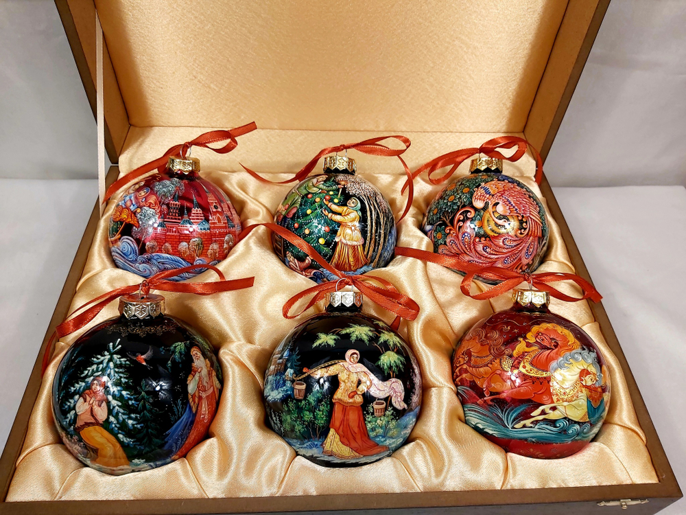 Сувенирный набор из 6-ти новогодних шаров с ручной росписью Палех