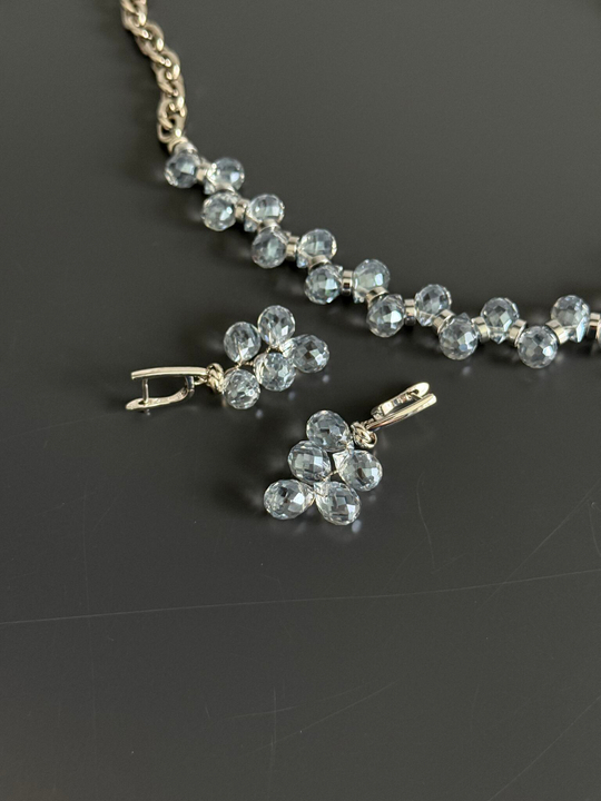 Серьги "Деора" светлый серо-голубой чешский хрусталь, оттенок серебро