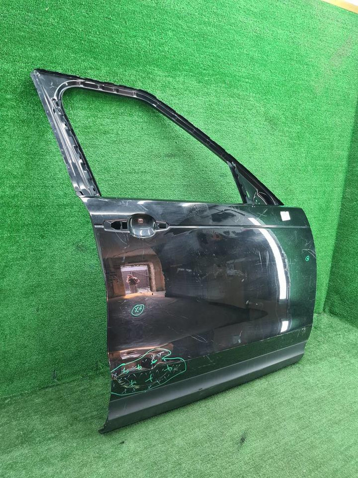 Дверь передняя правая Land-Rover Discovery 5 16-нв