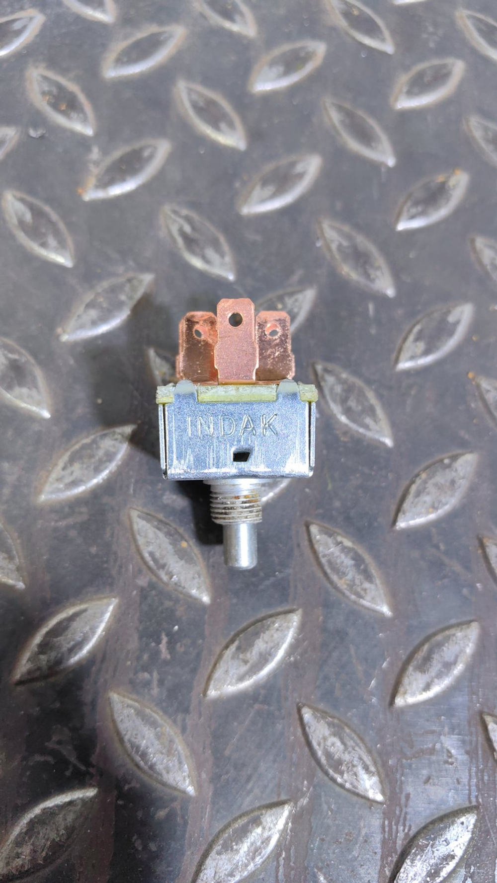 Переключатель 11709697 оборотов печки