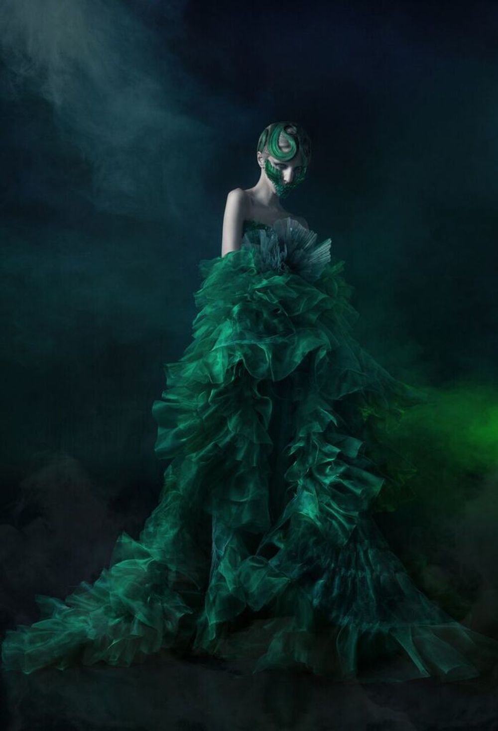 By Yan Froloff and Valery Mikhalitcyn Iris Invida