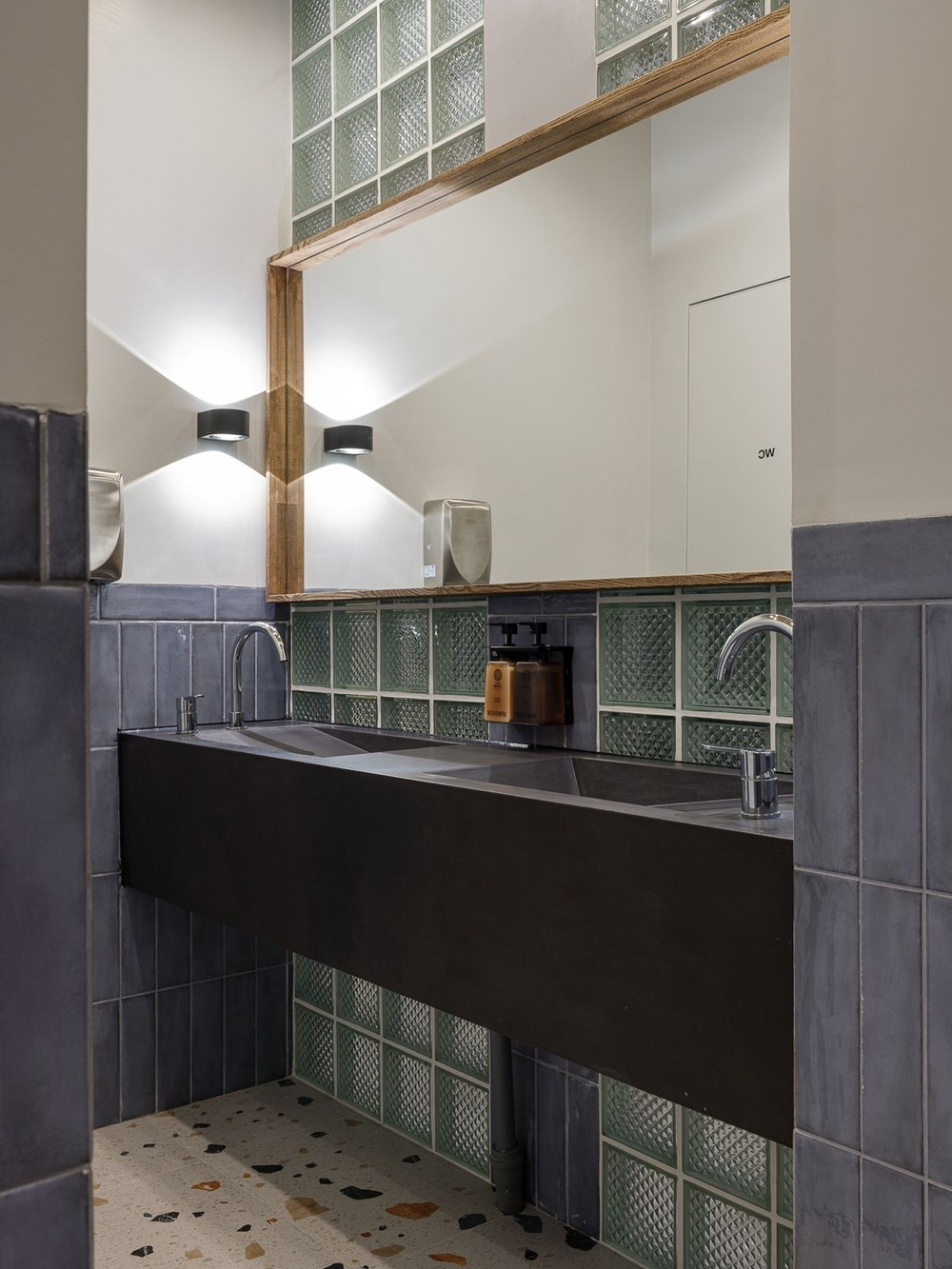 Стеклоблок бесцветный инка Vitrablok 19х19х8