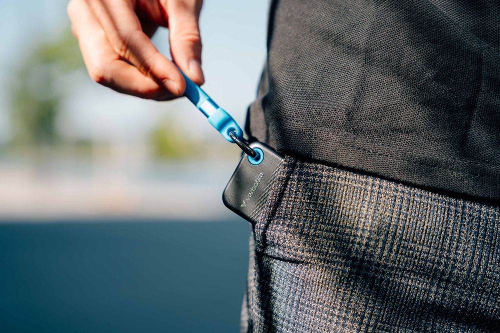 Внешний накопитель Verbatim Pocket SSD 1TB, USB 3.2 Gen2, R/W 1000/1000 МБ/с черный/синий