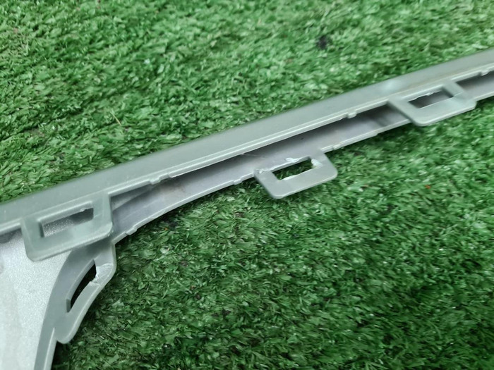 Накладка переднего бампера Hongqi HS3 (2023-н.в.)