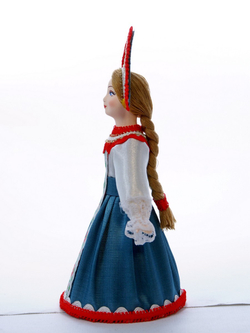 Кукла коллекционная фарфоровая Любава в русском костюме