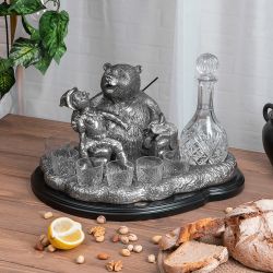 Набор питейный На привале Охотник и Медведь