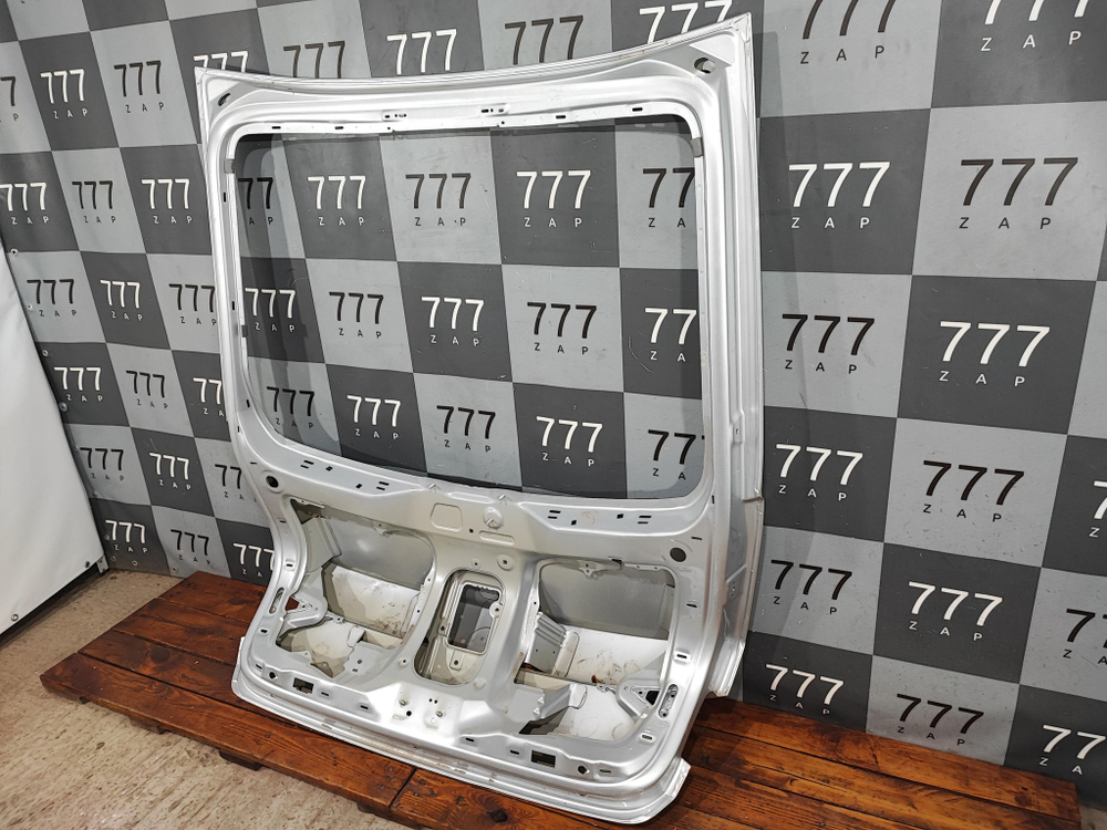 Крышка багажника Skoda Superb 3 15-19 Б/У Оригинал 3V5827173A