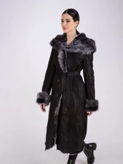 Дубленка зимняя натуральная с капюшоном длинная и теплая