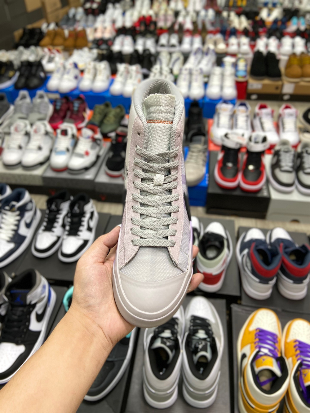 Blazer Mid Off-White Wolf Grey Serena "Queen"