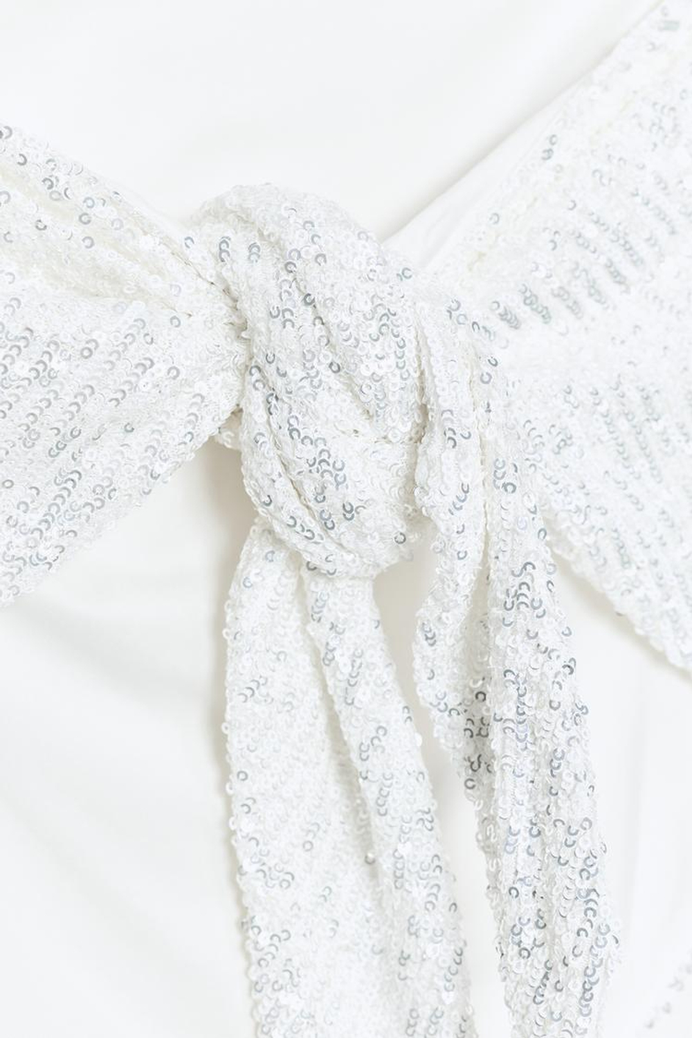 ZARA ТОП-БАНДО С ПАЙЕТКАМИ