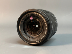 Canon 250D Kit 18-55mm STM 22.000 кадров