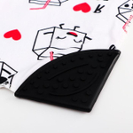 5555031 Нагрудник - бандана непромокаемый, с прорезывателем «Я люблю есть»