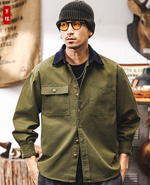 Рубашка для мужчин,два накладных кармана,воротник другого цвета на весну