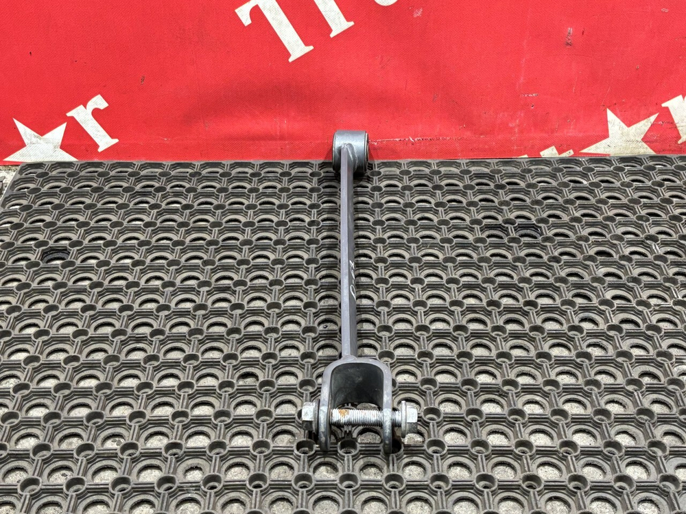 Стойка стабилизатора переднего 2023г