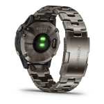Смарт-часы Garmin Quatix 6 Sapphire титановый с титановым ремешком 010-02158-95