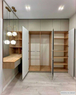 Шкаф с зеркалом и рабочей зоной на заказ