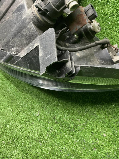 Фара правая Lada Granta (2018-н.в.) галоген