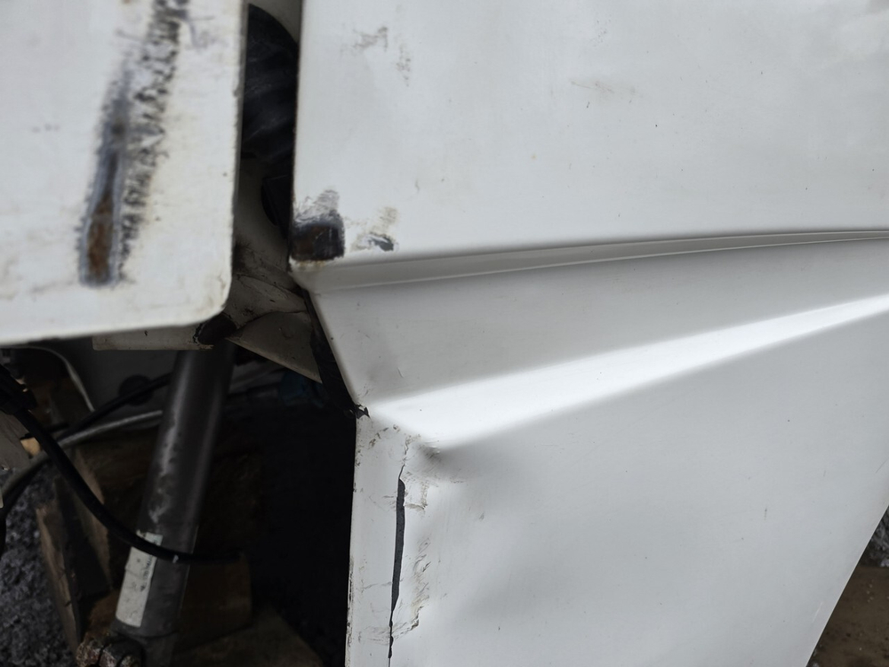 Дверь левая 2017г.