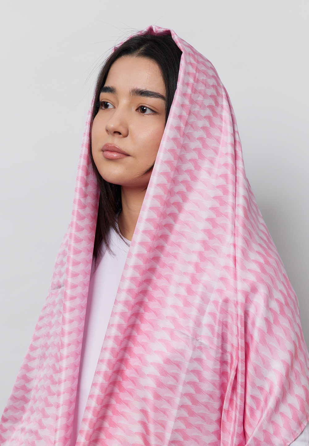 Шелковый палантин ARGYMAQ PINK 68*180