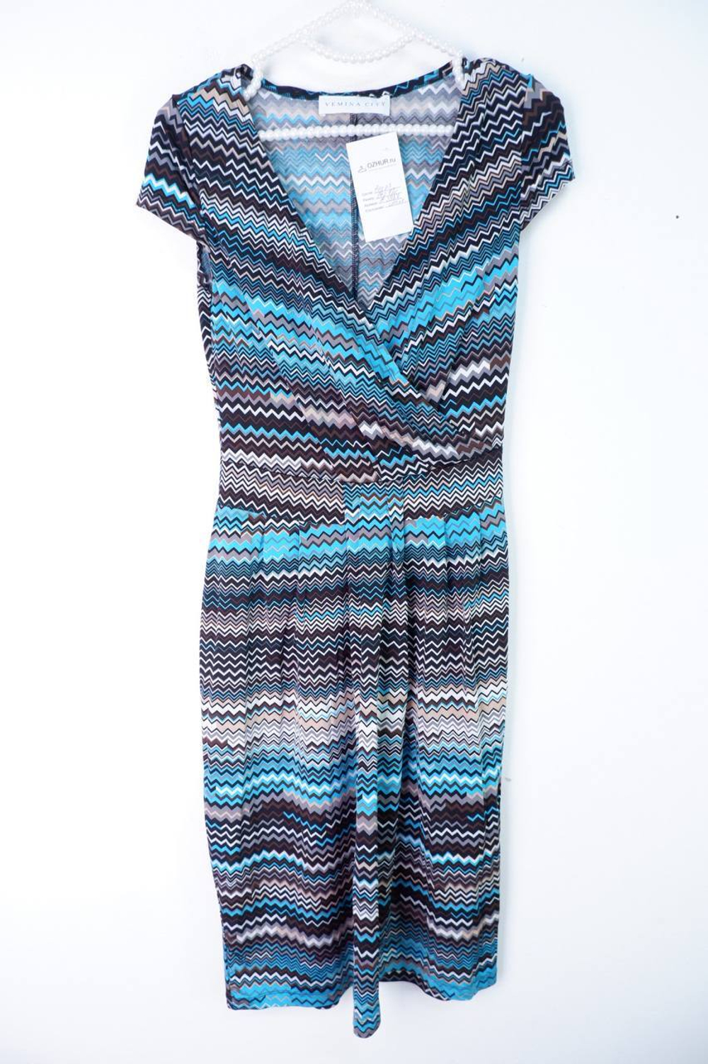 Платье Vemina City с орнаментом, визуально 42 размер