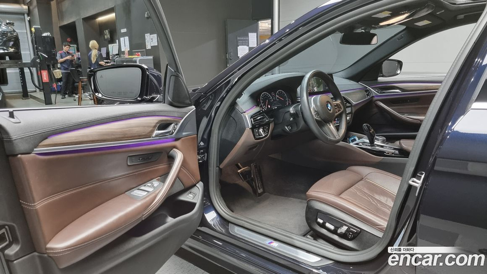 BMW 5 Series (G30) 530i M Sports Plus (09.2019)