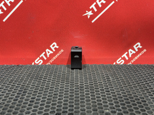 Кнопка освещения салона