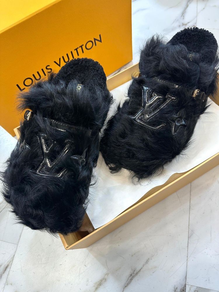 Тапочки Louis Vuitton Тапочки Louis Vuitton