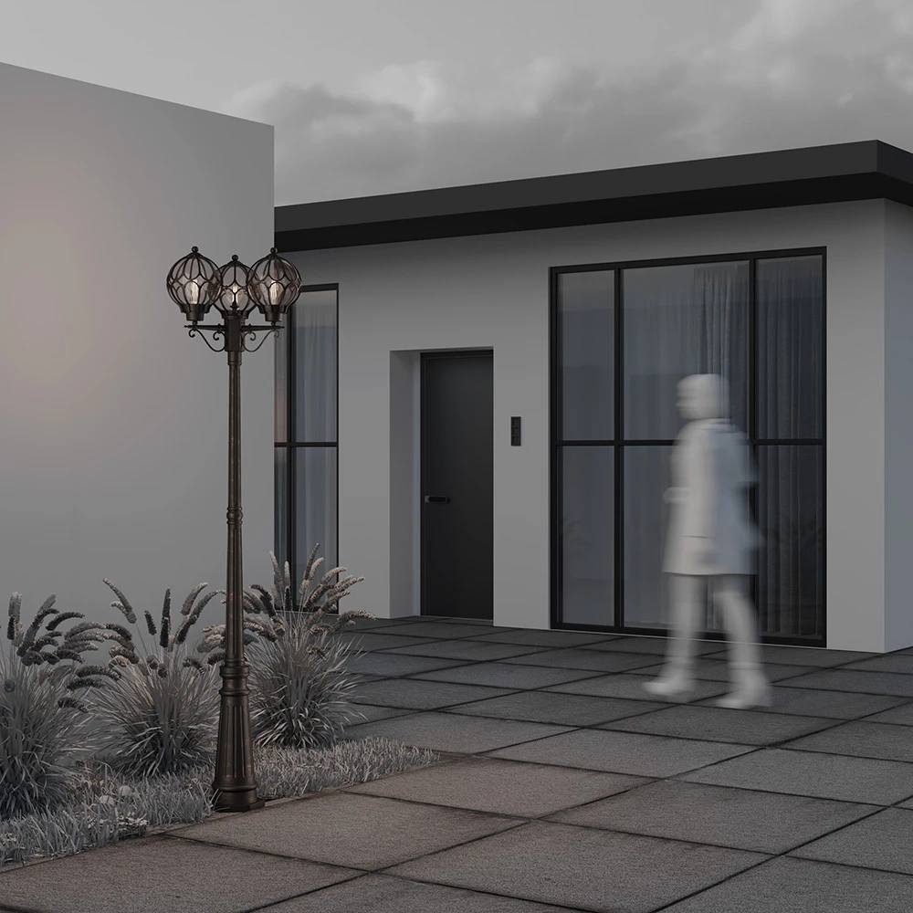 Парковый светильник Maytoni VIA O023FL-03G