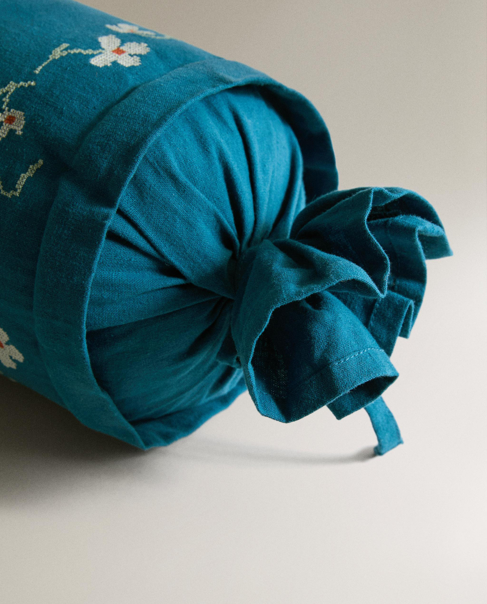 Декоративная подушка Zara Home, 35х14х1 см, хлопок, 9605/009