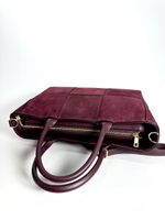 Женская сумка из натуральной замши бордового цвета