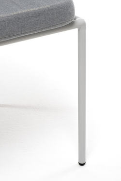 "Диего" стул плетеный из роупа, каркас из стали светло-серый (RAL7035) муар, роуп бежевый круглый, ткань светло-серая