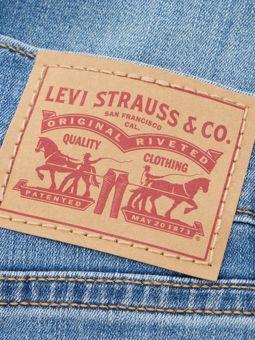 Женские джинсы бойфренды с завышенной талией Levi's High Rise Boyfriend 85873-0113