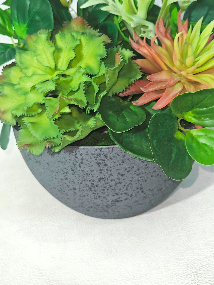 Искусственная Зелень с суккулентами 35см в чаше Лофт