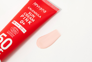 Солнцезащитный крем «Календула» LEVRANA Calendula Sun Cream Pink SPF 50