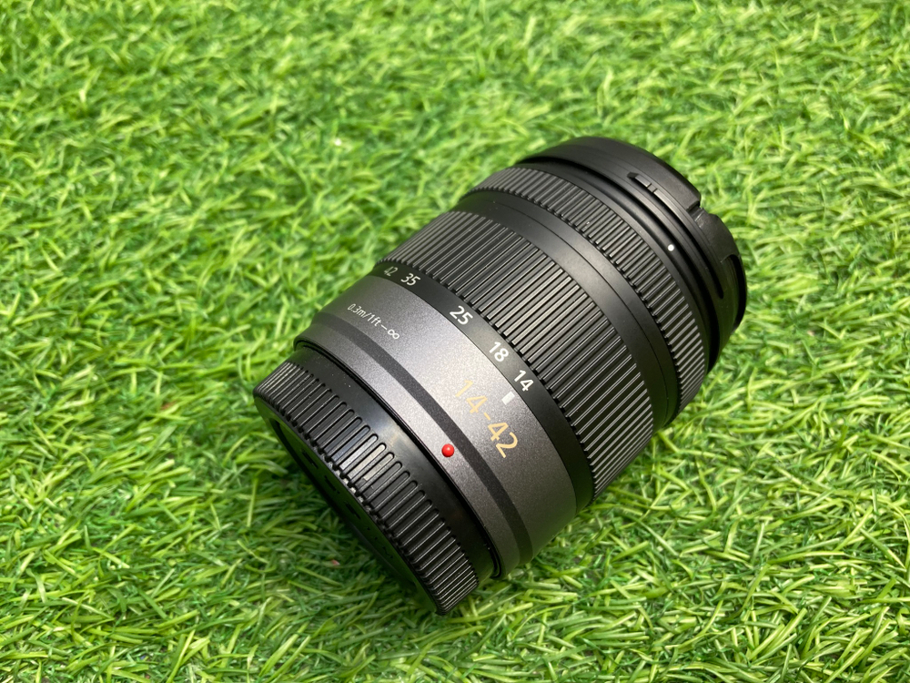 Panasonic 14-42mm 3.5-5.6 Lumix G Vario Mega O.I.S