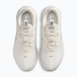 Женские Кроссовки для бега Nike Motiva 2 summit white/phantom/metallic silver