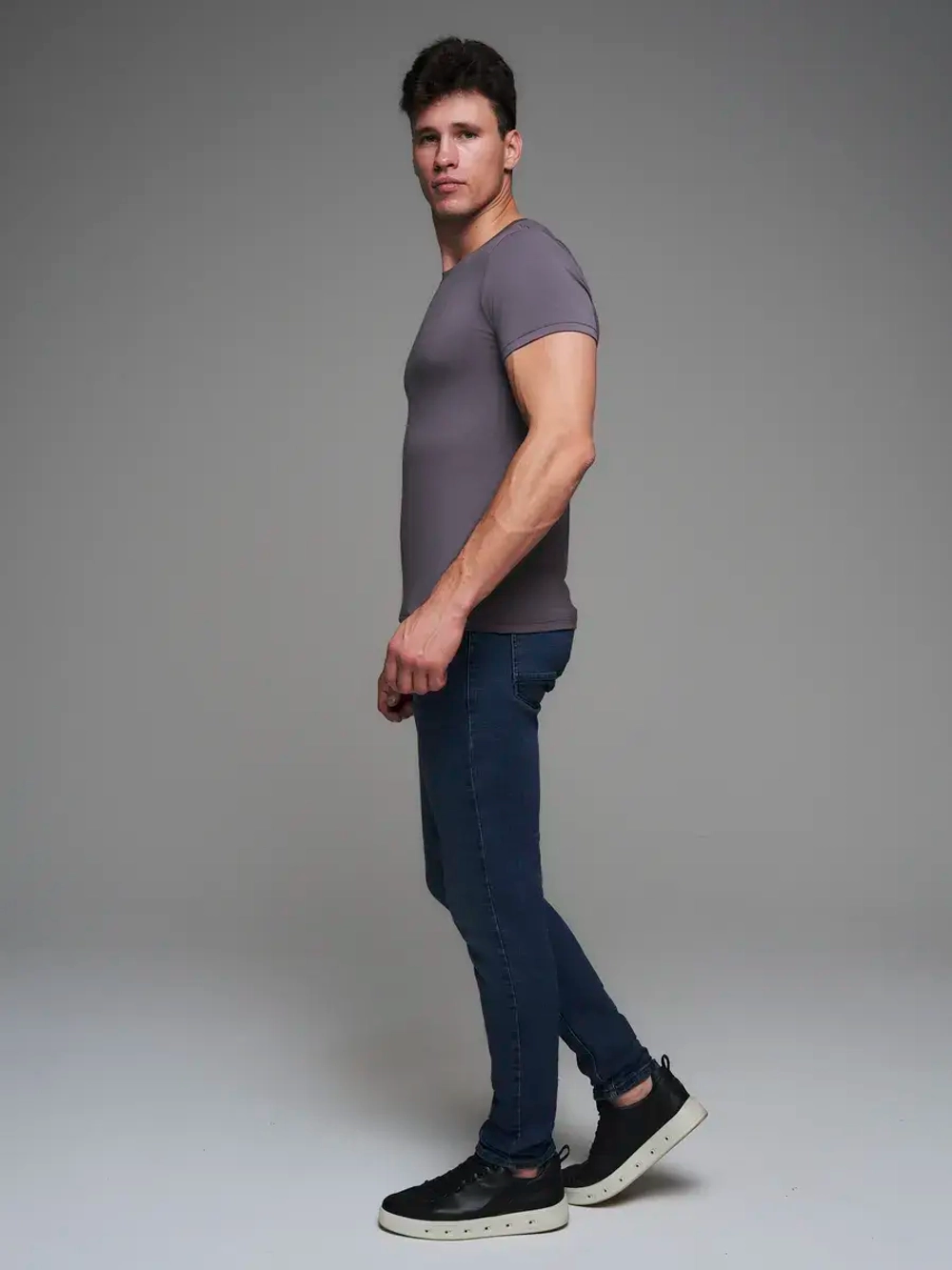 Футболка спортивная однотонная