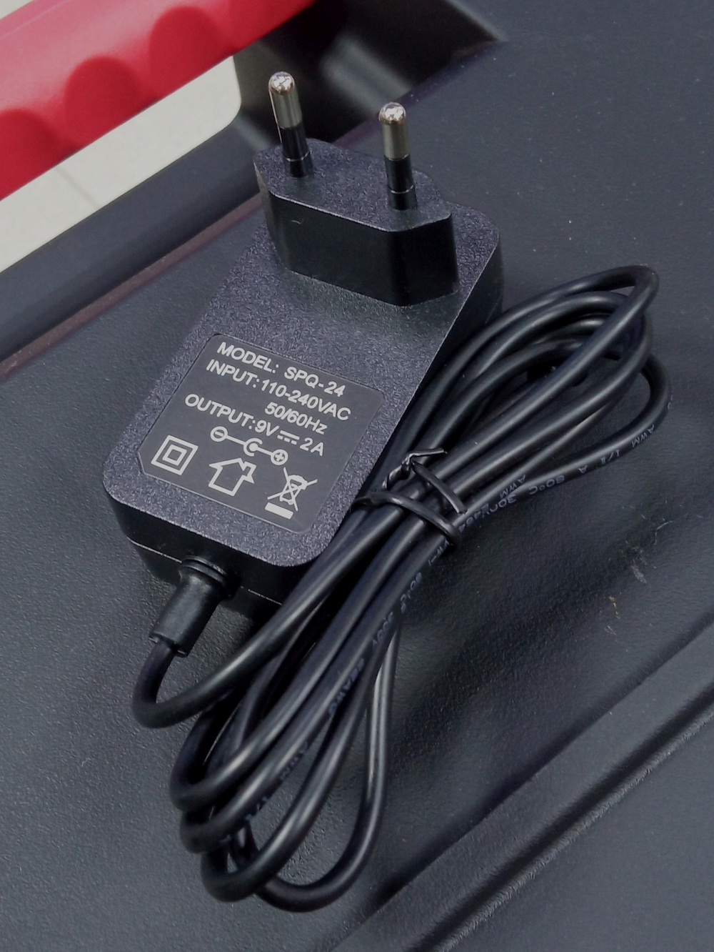 Напольная колонка Sing-e ZQS-10205 (10"40W/6A+бесп.микрофон)