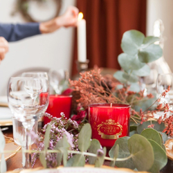 Свеча ароматическая в подарочной коробке Castelbel Porto Portus Cale Noble Red