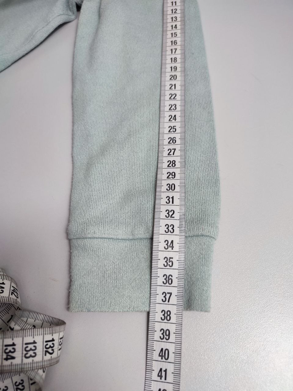 Джемпер Gee Jay светлый на 5-6 лет