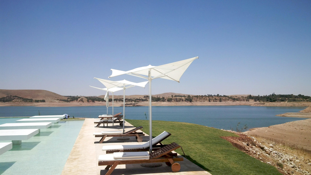 Зонт-парусник 2х2 м Scolaro Vela Titanium, титан, слоновая кость